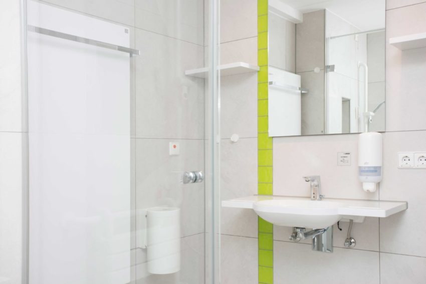 Urologische Klinik Planegg | München PATIENTENBÄDER UND GÄSTE-WCS