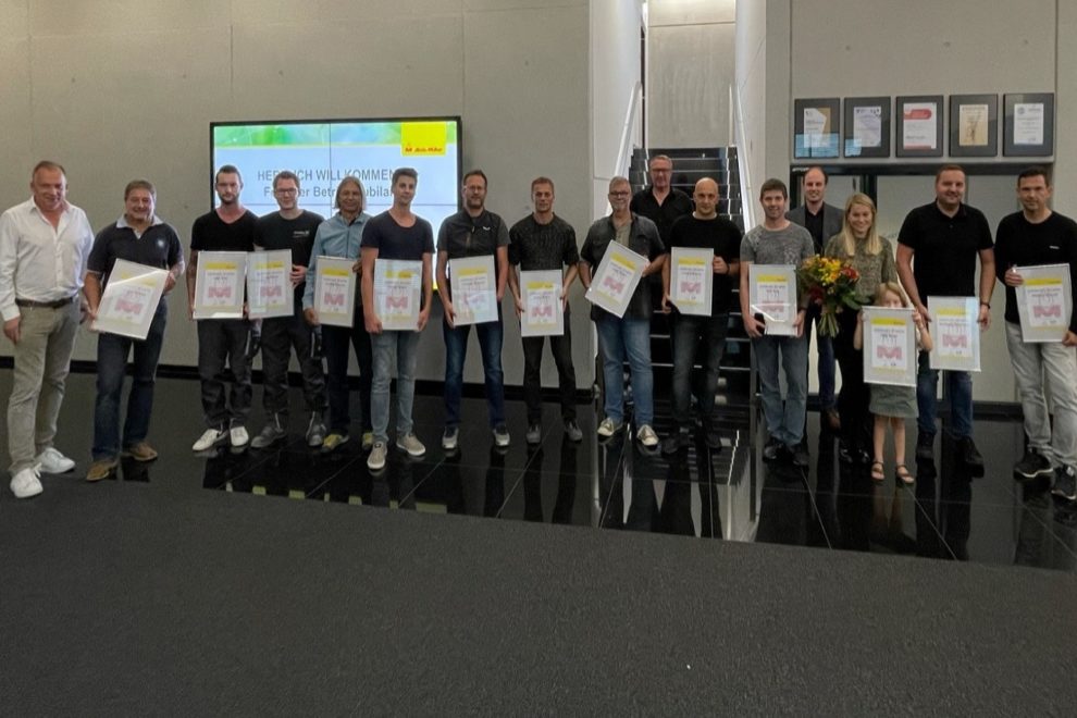 Die Geschäftsführung gemeinsam mit den Jubilaren bei der Ehrung.